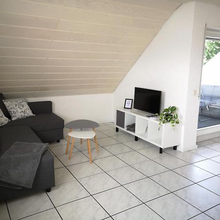 Familienfreundliche Ferienwohnung Mit Wohlfuehlbalkon Und Kostenlosem Parkplatz Nahe Messe Und Bodensee Meckenbeuren Eksteriør billede